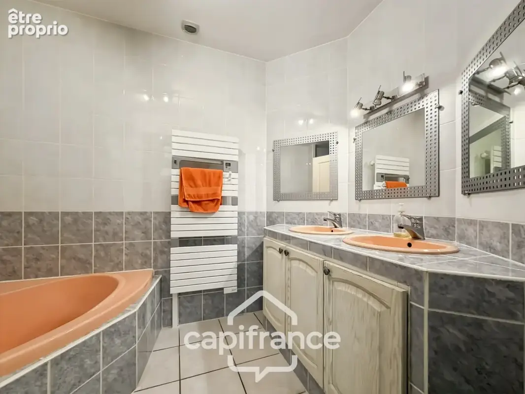 Maison Familiale avec piscine composée de 5 chambres sur ANJOU (38) - photo 17