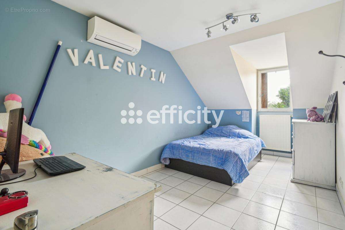 Maison à NEUILLY-SUR-MARNE