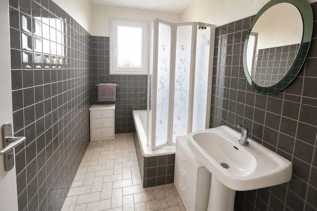 Superbe maison rénovée 115 m² à Pommerit-le-Vicomte - photo 4