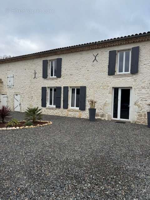 Maison à LES TOUCHES-DE-PERIGNY