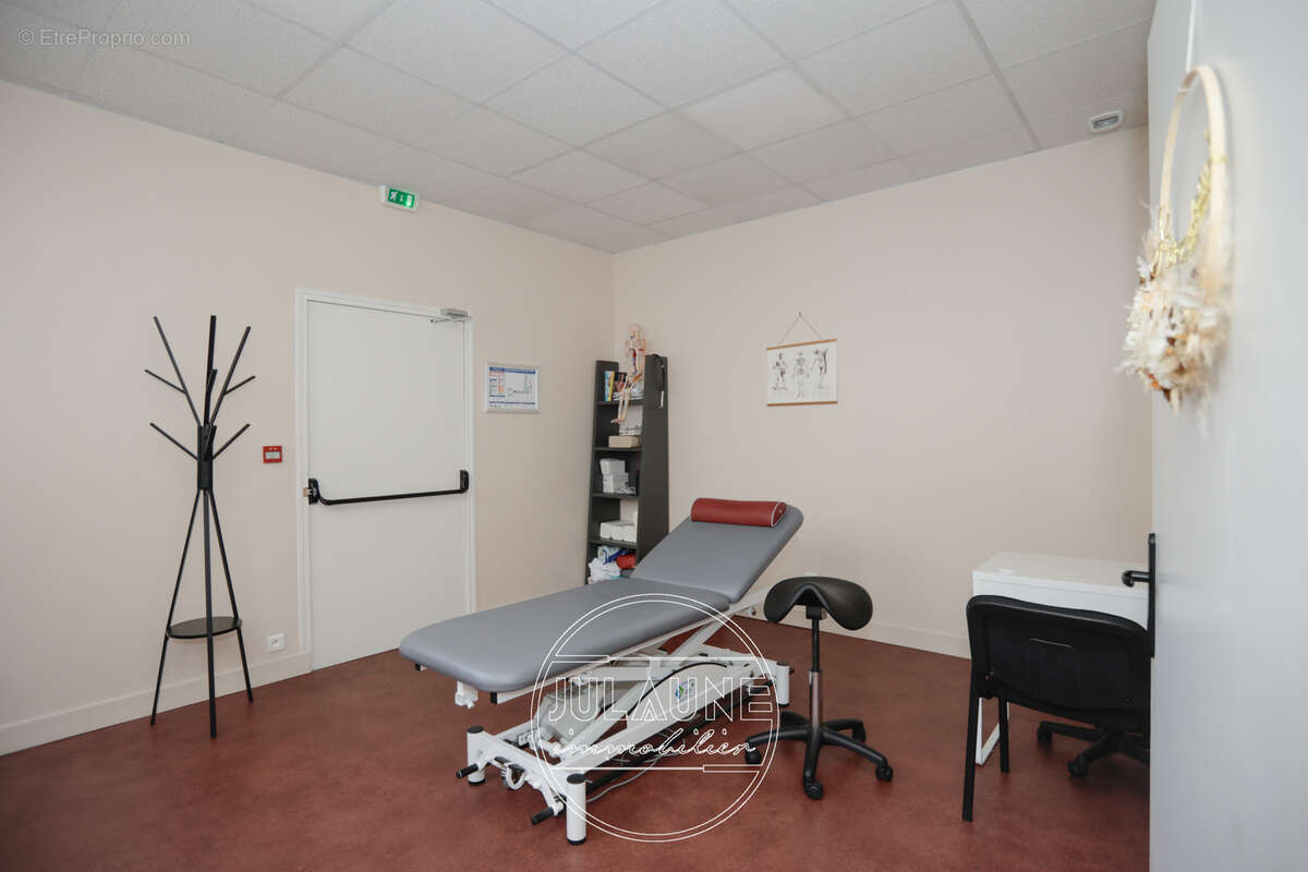 Immeuble de rapport aux multiples possibilités   Secteur Gare des Charentes - photo 40