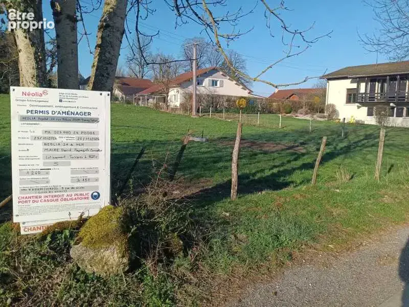 Terrain à BIANS-LES-USIERS