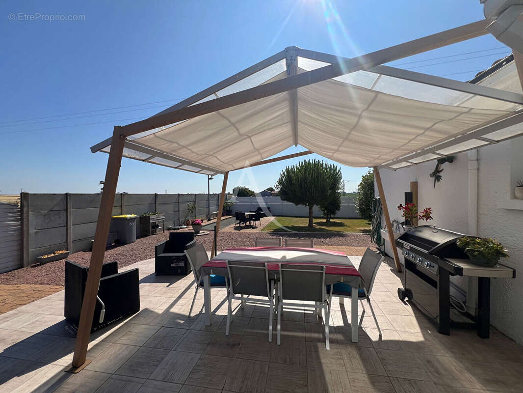 Maison à LONGEVILLE-SUR-MER