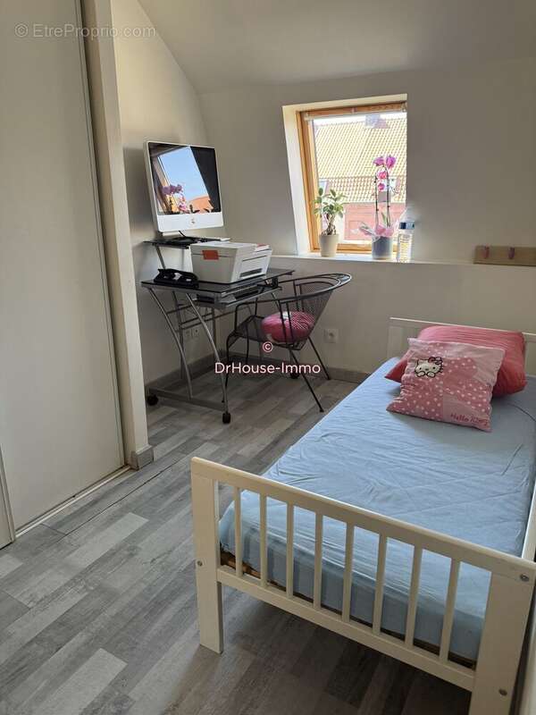 Maison 83 m² à Roubaix  - photo 18
