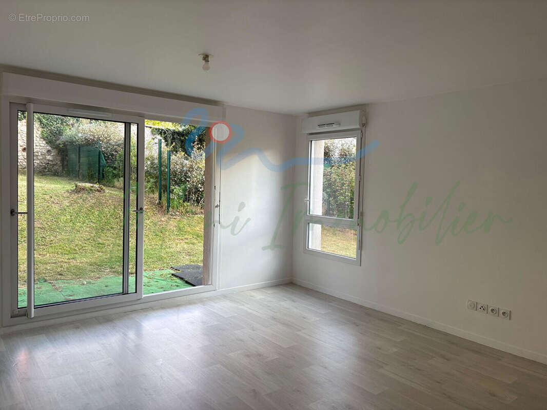 Appartement à BONNIERES-SUR-SEINE