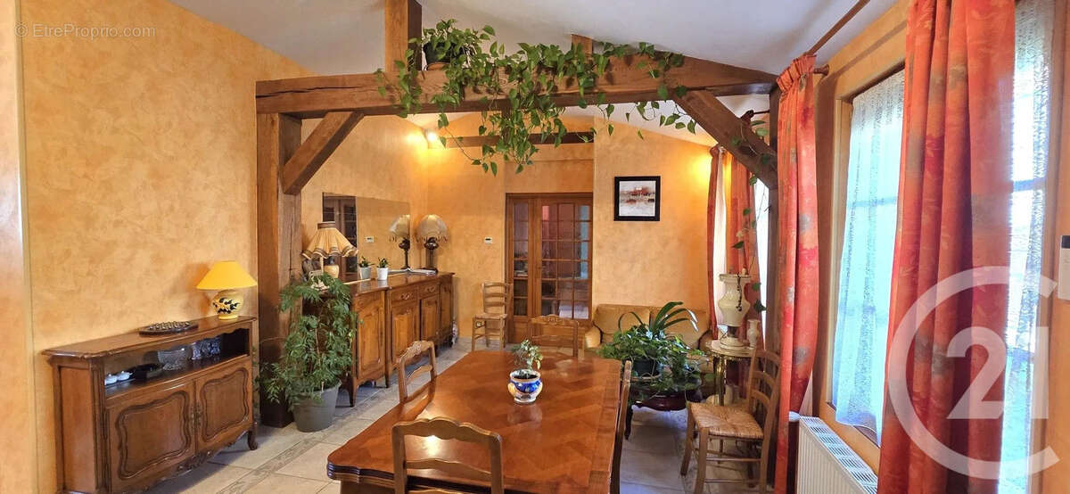 Maison à LE CREUSOT