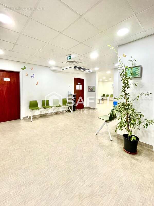 Photo 6 - Commerce à RIXHEIM