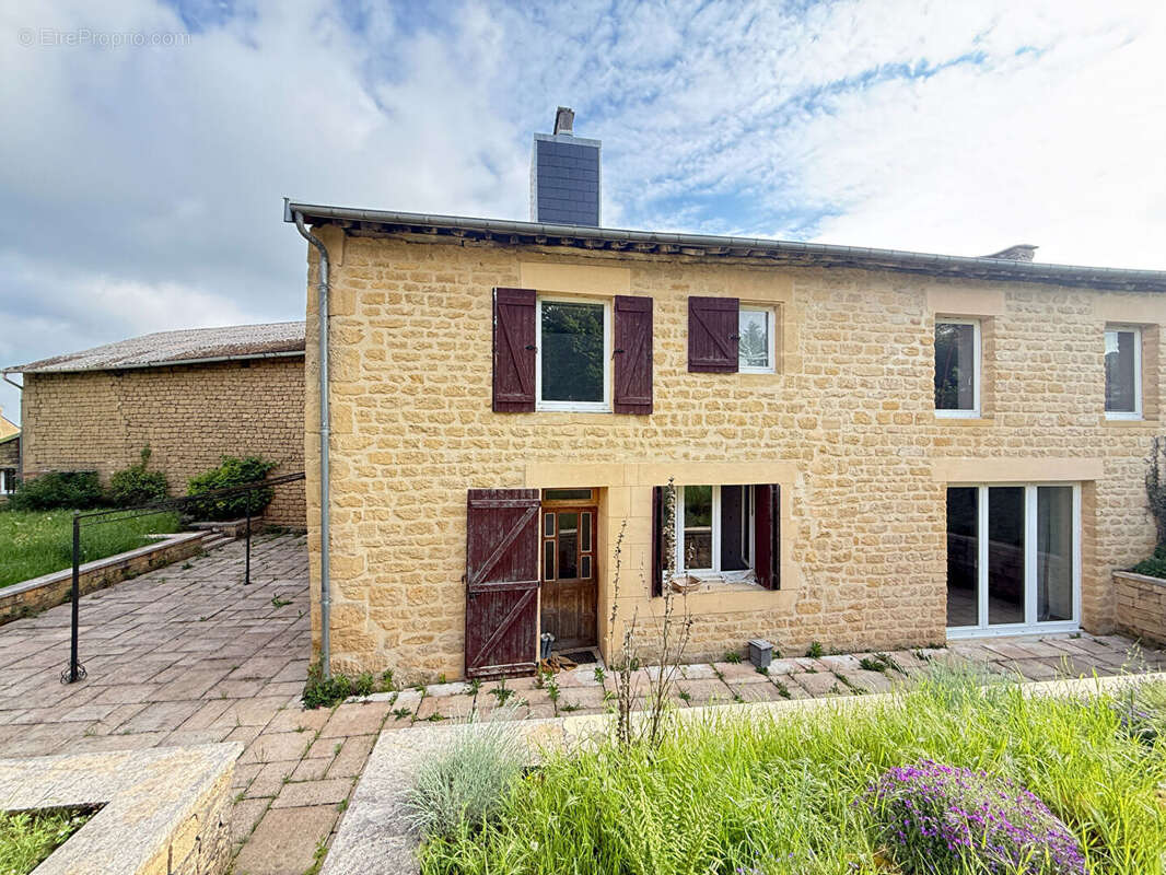 Maison à CHARLEVILLE-MEZIERES