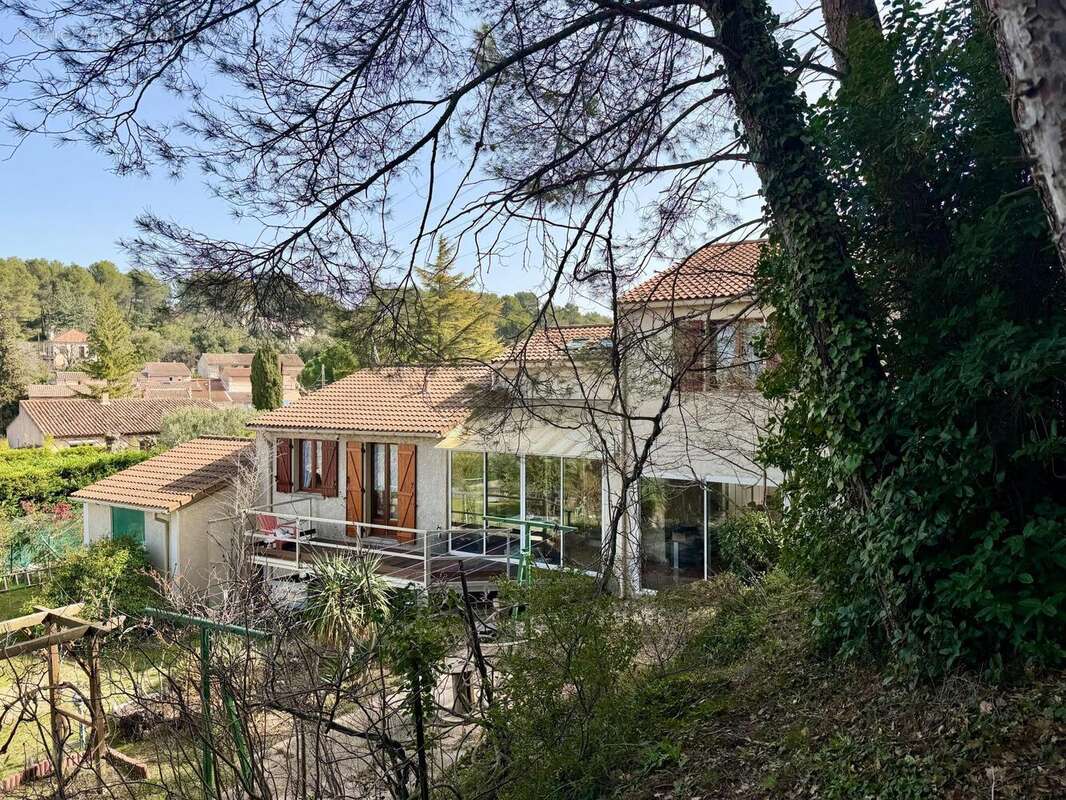 Photo 2 - Maison à SIMIANE-COLLONGUE