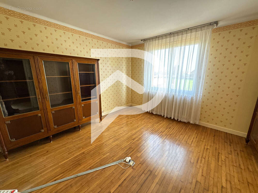 Maison à SEMOUTIERS-MONTSAON