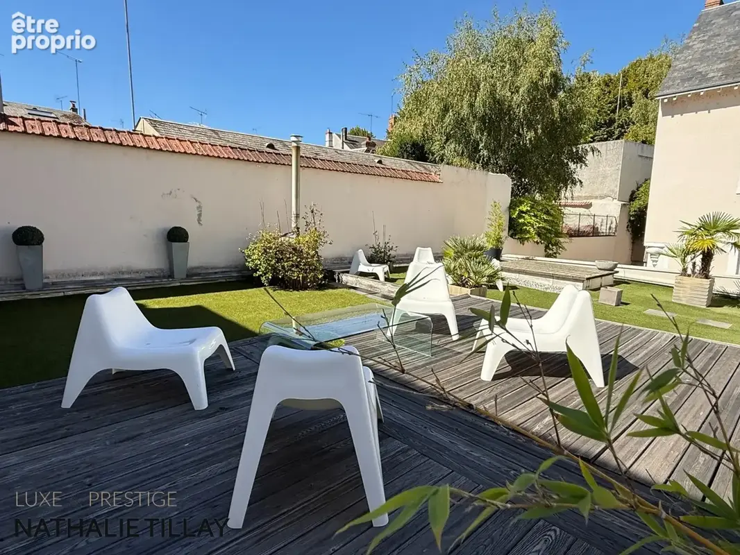 Orleans hyper centre, appartement loft à vendre. Patio interieur. Terrasse a ciel ouvert , salle de sport , garage. Unique - photo 3