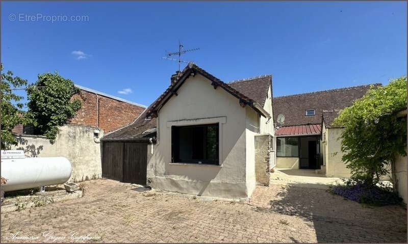 Maison de village, 214 m², 5 chambres, sejour de 100 m² - photo 12
