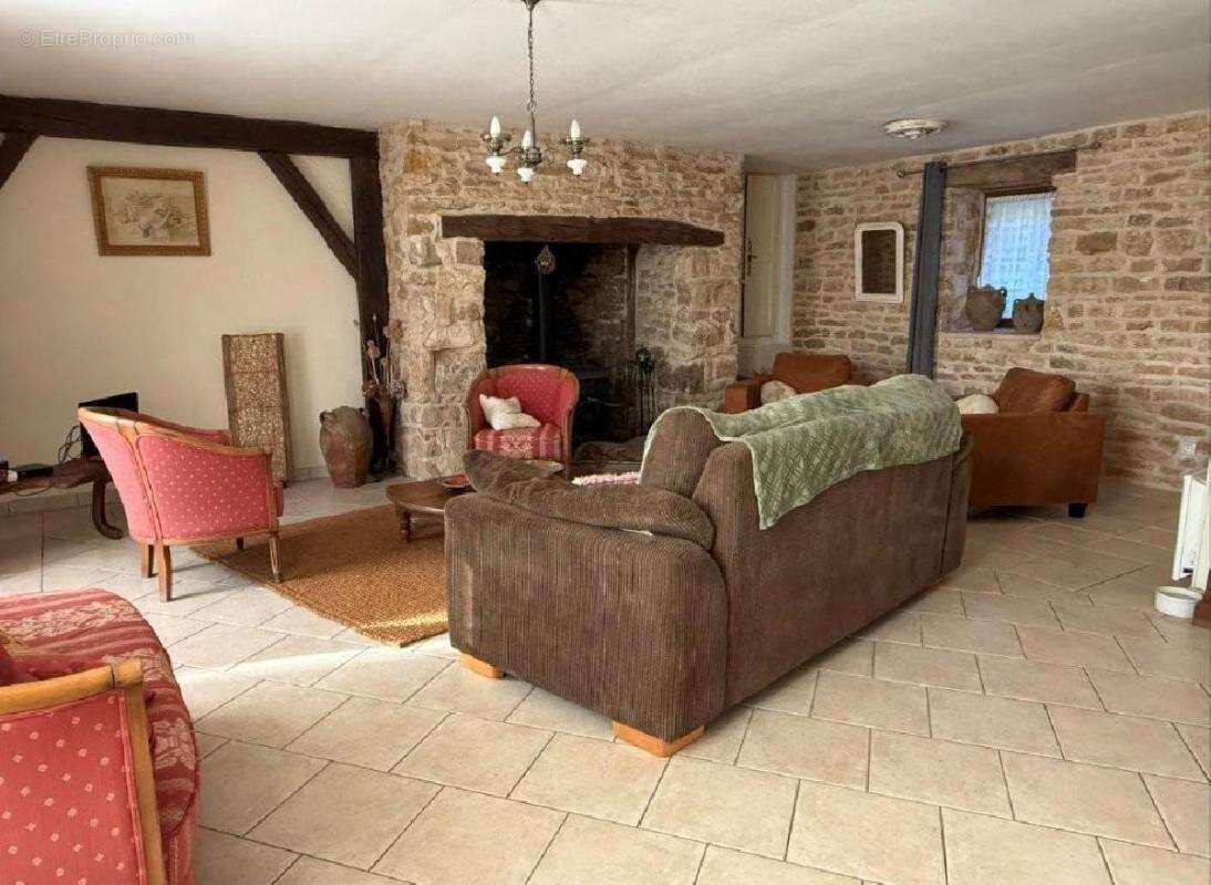 Maison à SAUZE-VAUSSAIS