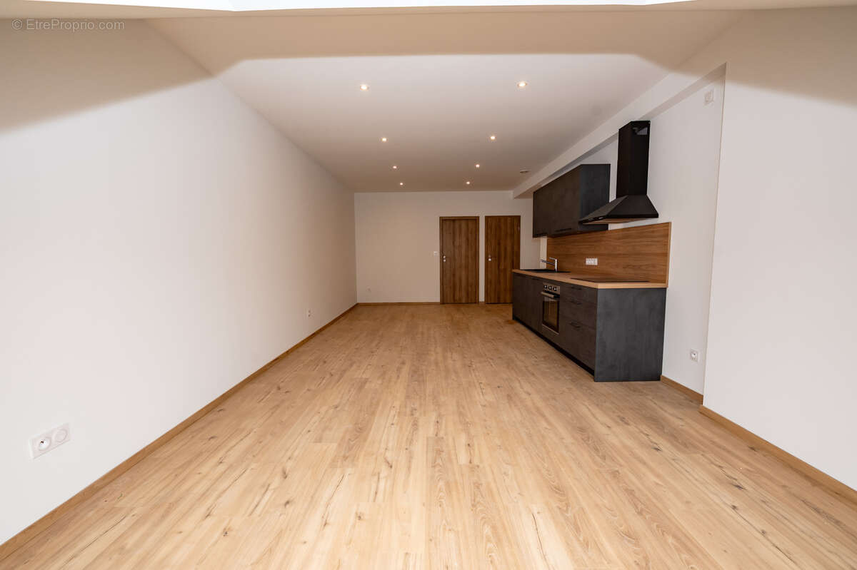 Appartement à MOUTHE