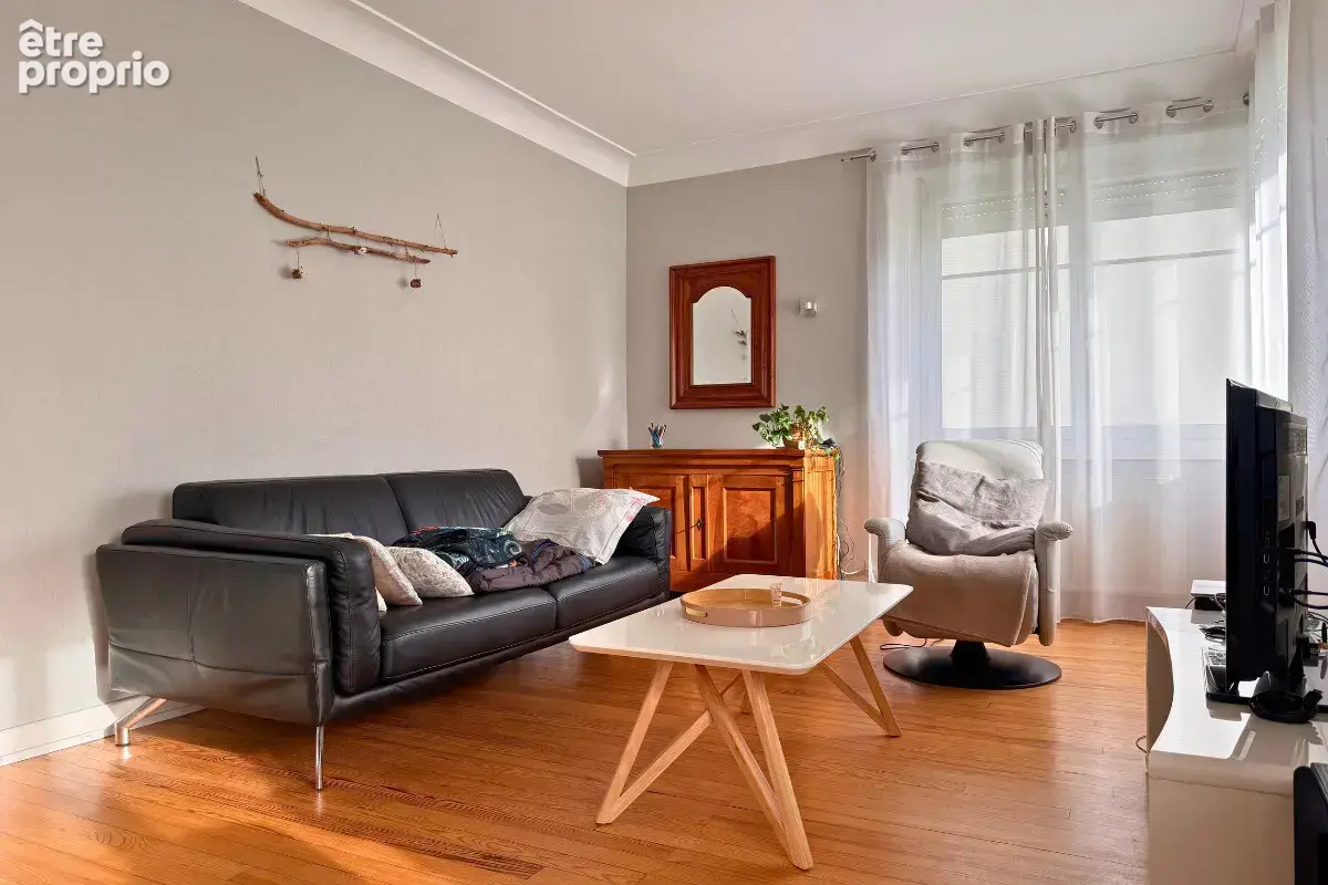 Maison de maître + appartement indépendant – fort potentiel - photo 4