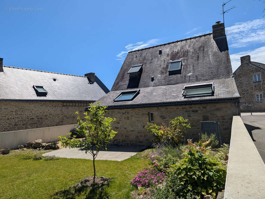 Maison à PLOEREN