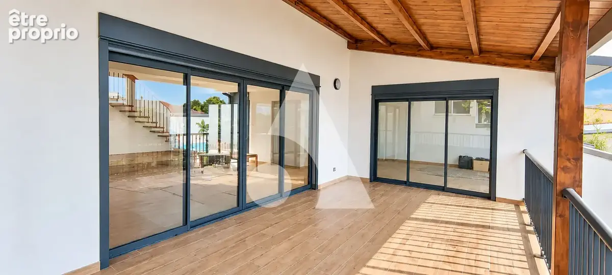 Villa F4 neuve et moderne, beaux volumes, environnement calme - photo 3
