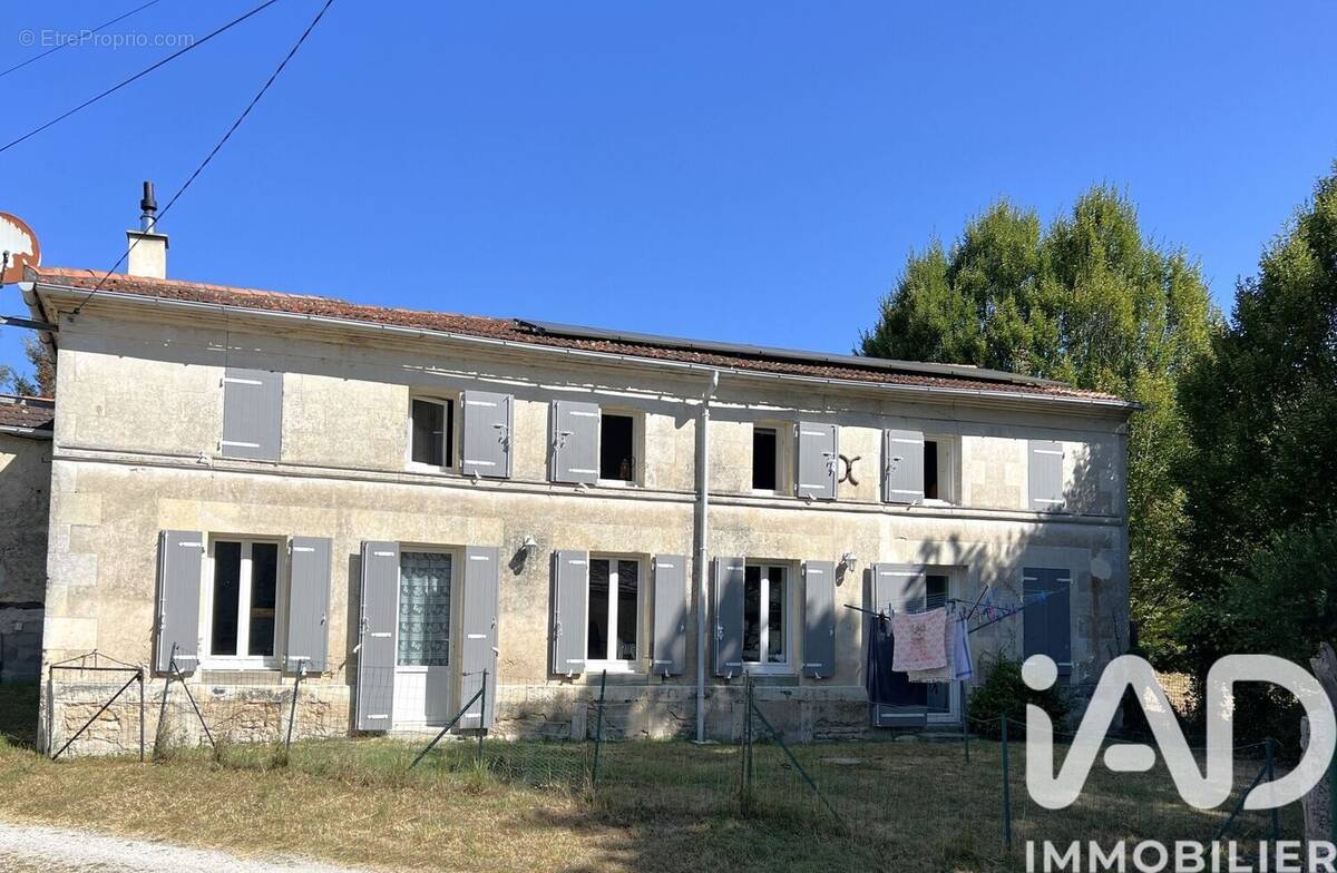 Photo 1 - Maison à SAINT-AUBIN-DE-BLAYE