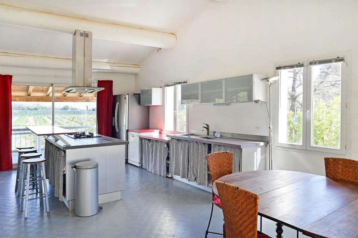 Maison à VERS-PONT-DU-GARD