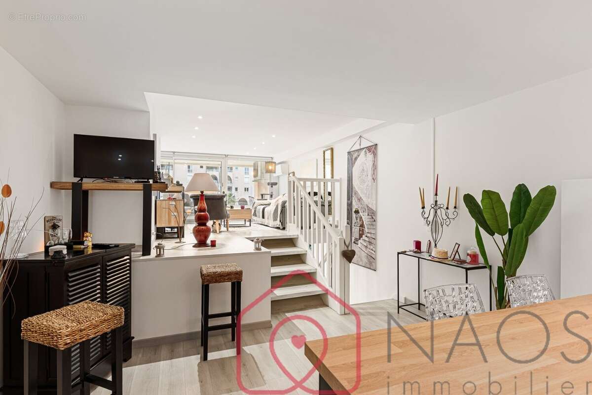 Sur le port de fréjus loft - photo 2