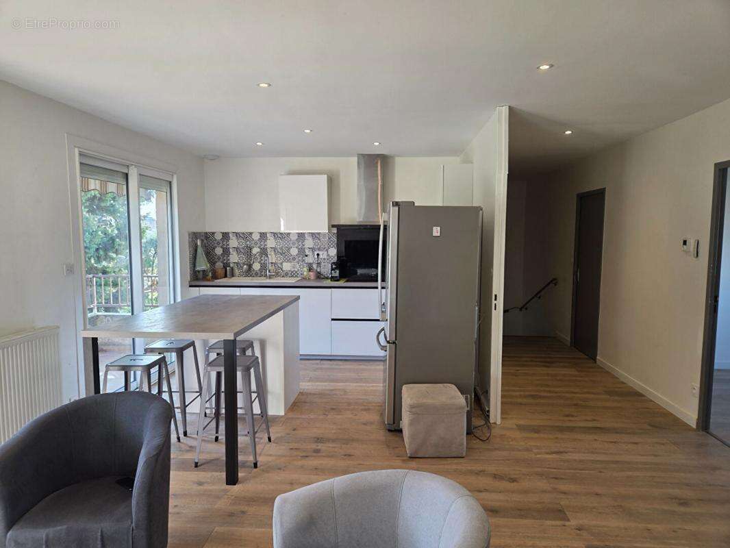 Maison à MONTELIMAR