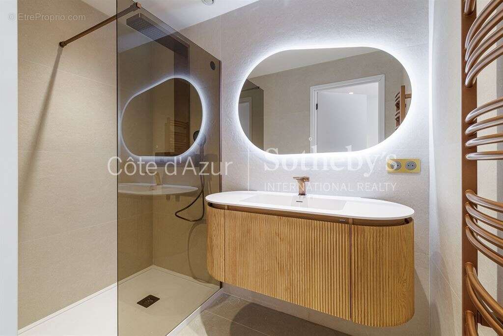 Appartement à BEAULIEU-SUR-MER