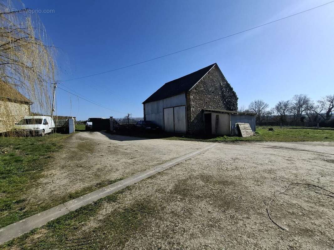 Maison à SOUGE-LE-GANELON