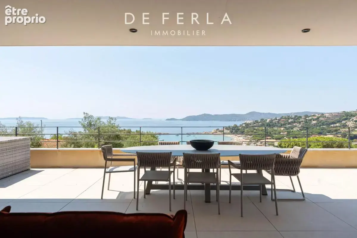 Lavandou - Villa contemporaine 2024 avec vue mer panoramique – À quelques pas de la plage - photo 12