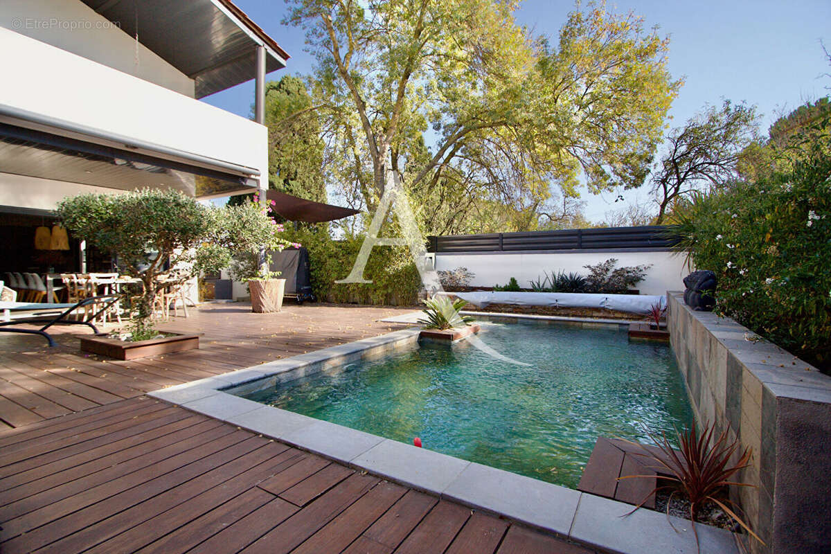 Maison à SAINT-JEAN-DE-VEDAS