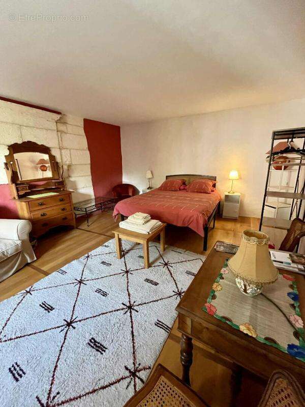 Maison à BOURDEILLES