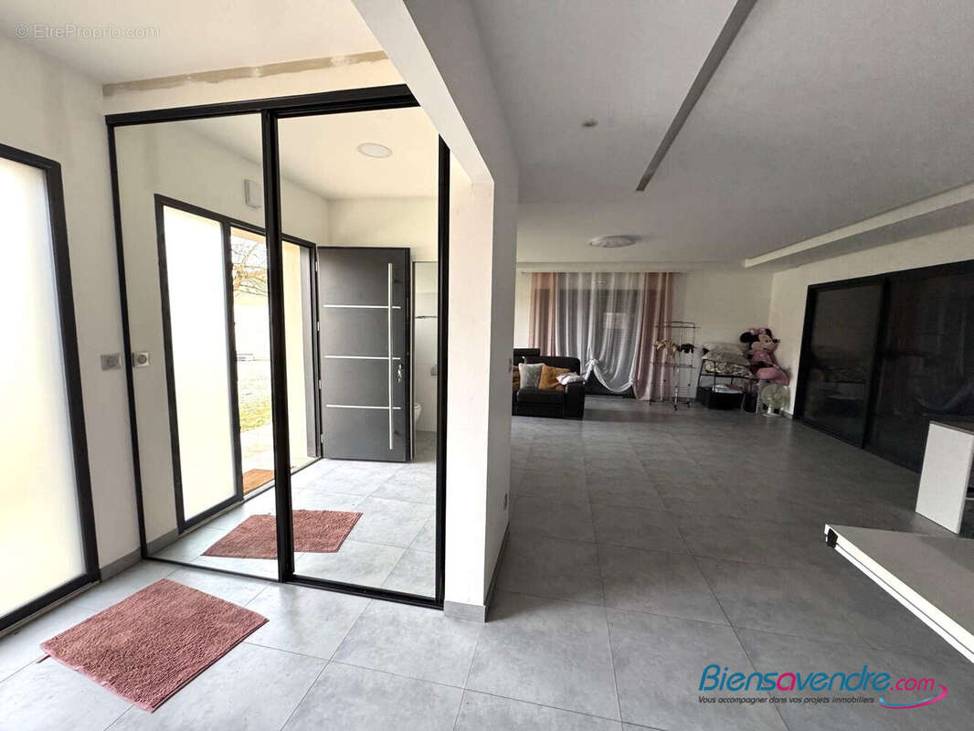 Maison à MIGNE-AUXANCES