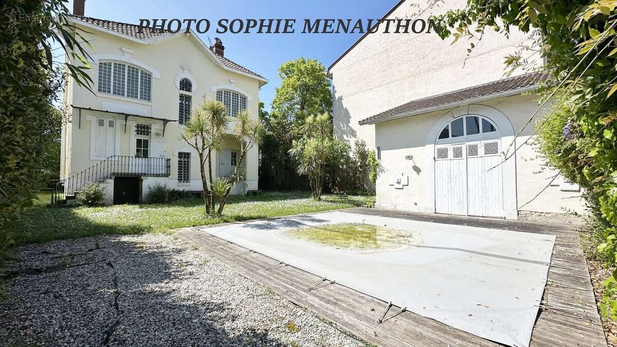 Maison de caractere de type t8 de 290 m2 sur une parcelle de 820 m2 - photo 3