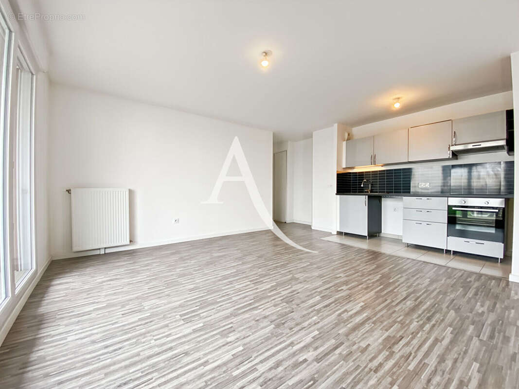 Appartement à FONTENAY-LE-FLEURY