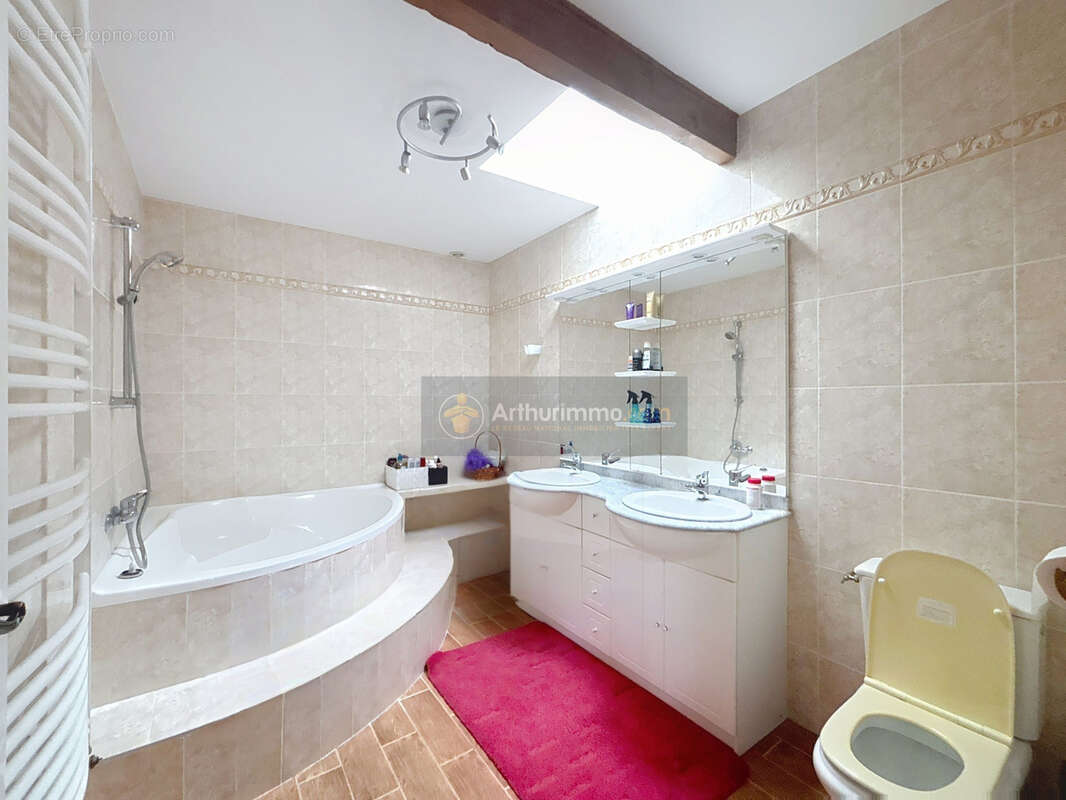 Maison à COULOMMIERS