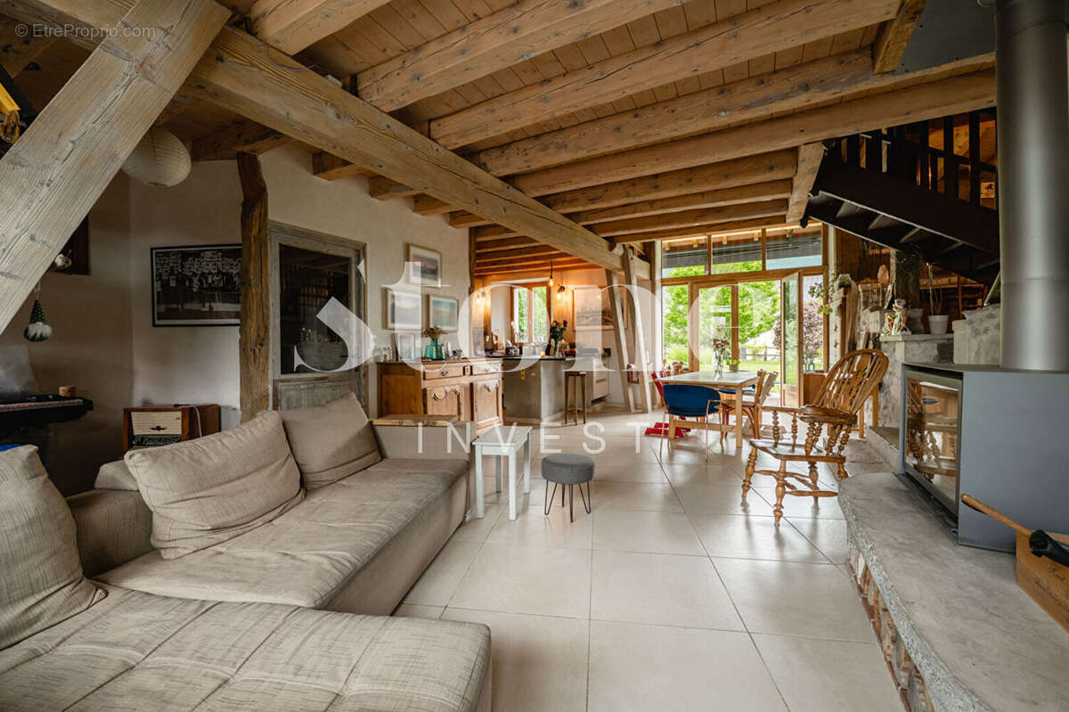 Maison à NAVES-PARMELAN