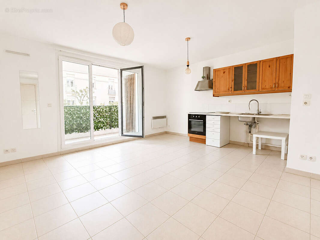 Appartement à MARSEILLE-7E