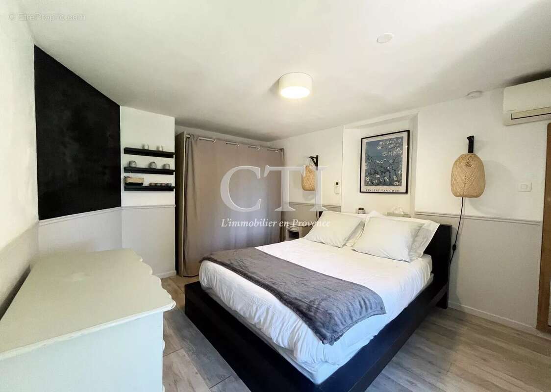 Maison à VAISON-LA-ROMAINE