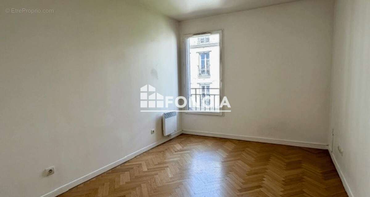 Appartement à PARIS-20E