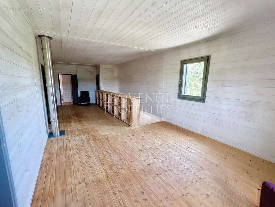 Maison à CHATEAUVERT