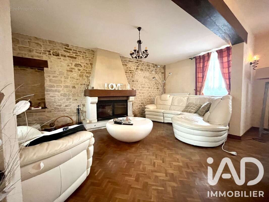Maison 325 m² à Sainte-Mere-Eglise  - photo 3