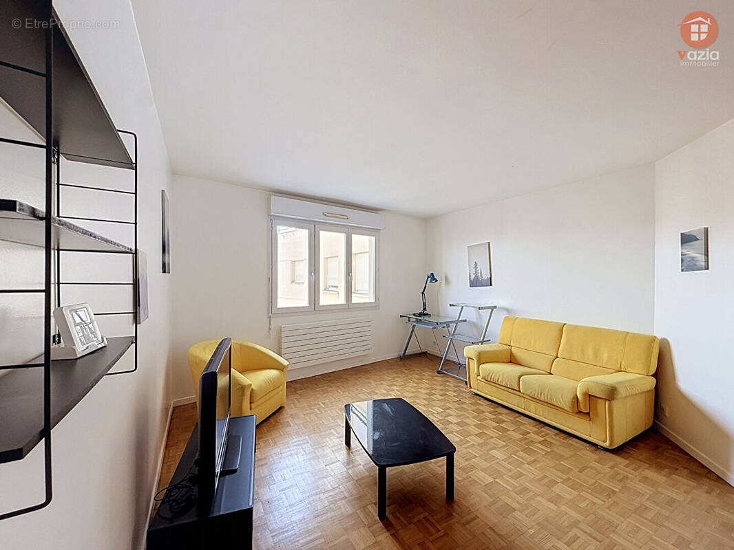Appartement à SURESNES