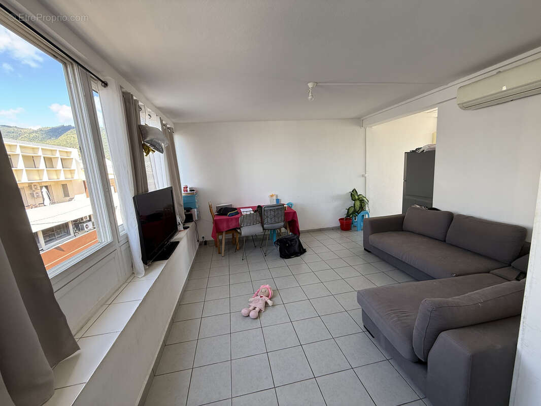 Appartement à SAINT-DENIS