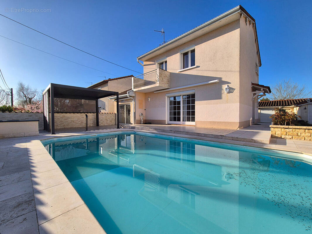 Maison à BOURG-EN-BRESSE