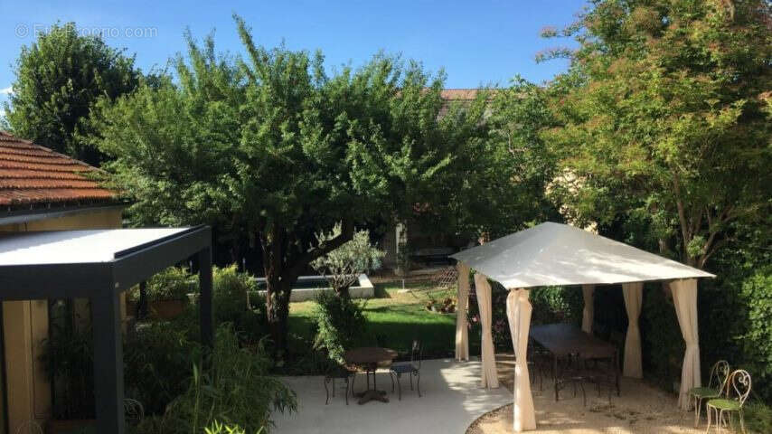 Maison à VAISON-LA-ROMAINE