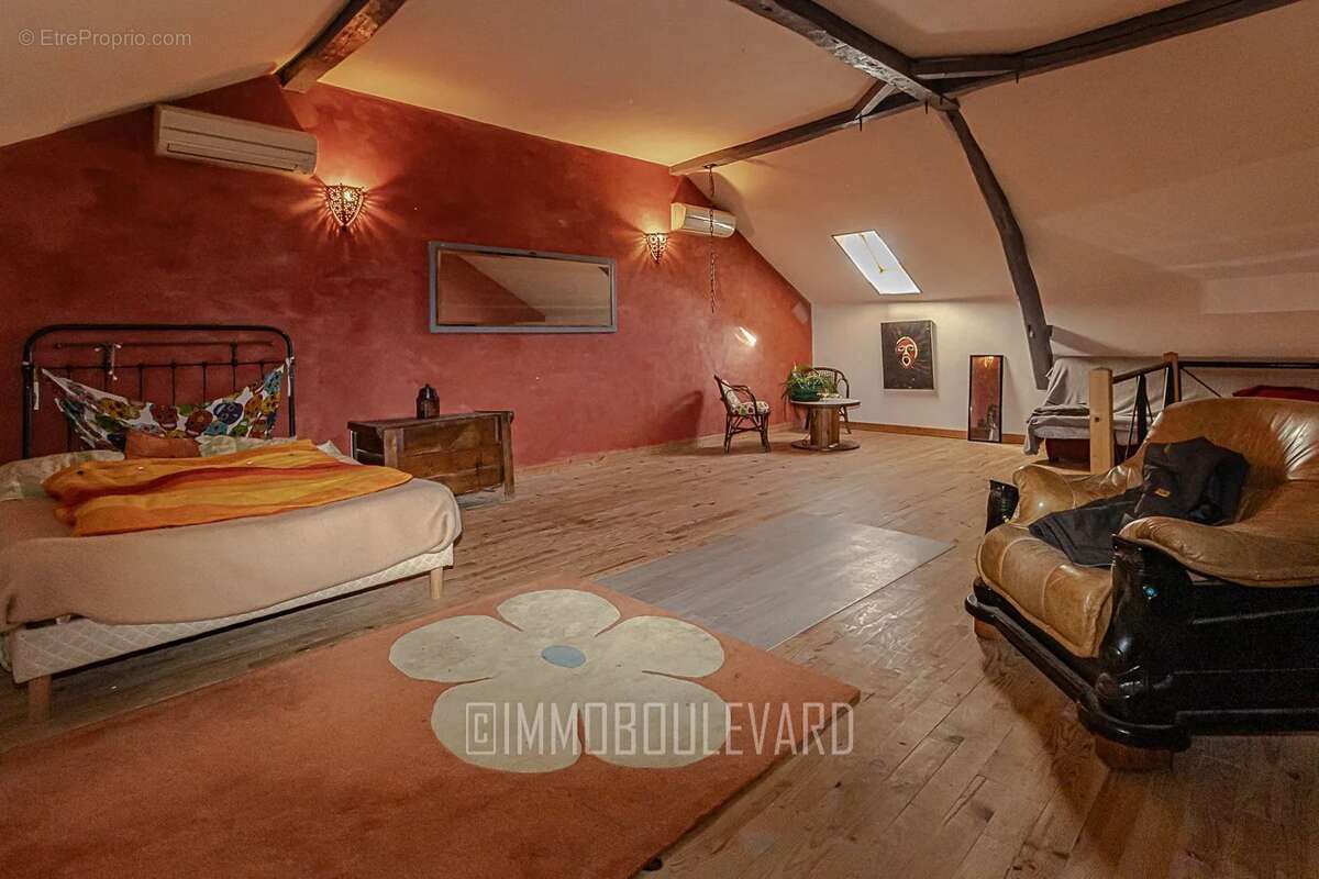 Maison à TAXAT-SENAT