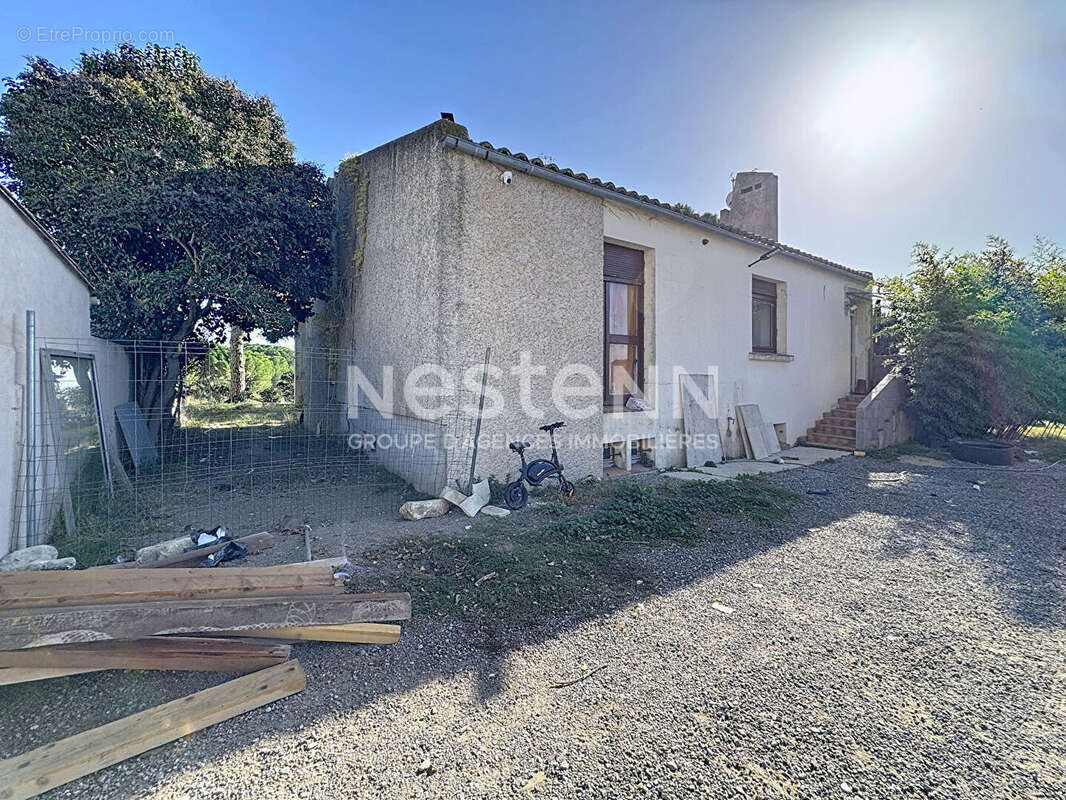 Maison à OUVEILLAN