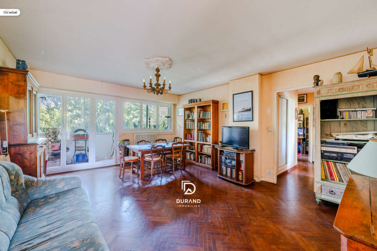 Appartement à MARSEILLE-9E