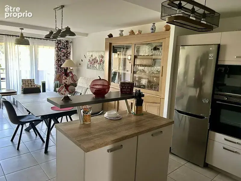 Appartement 70 m² à Montrond-Les-Bains  - photo 3