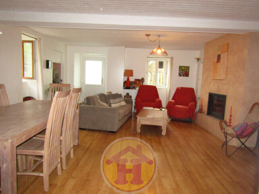 Maison à ROCHECHOUART