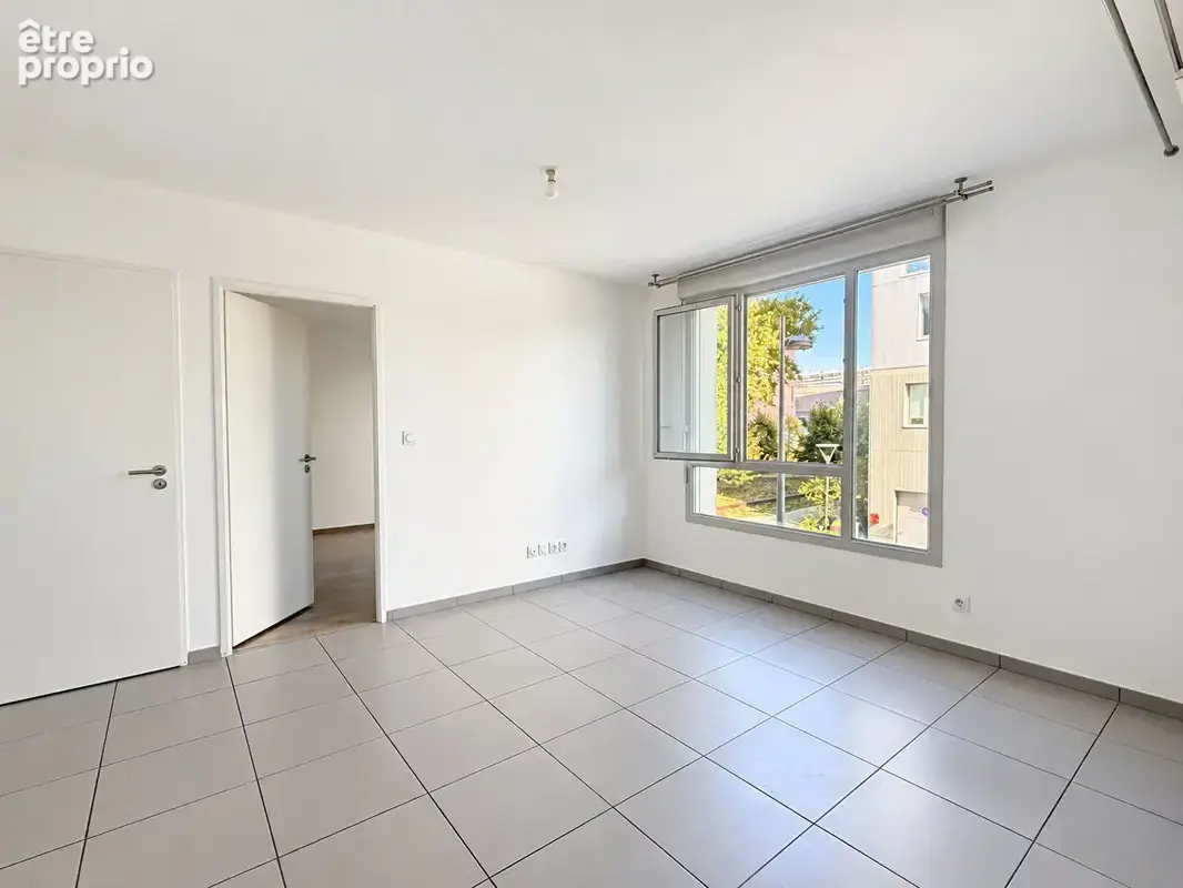 Appartement Lyon 2 pièces 41 m2 - Mermoz - photo 3